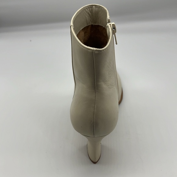 Bernardo - Bowery Leather Eggshell Square Toe Side Zipper Heeled Bootie Size 8 - Picture 14 of 16